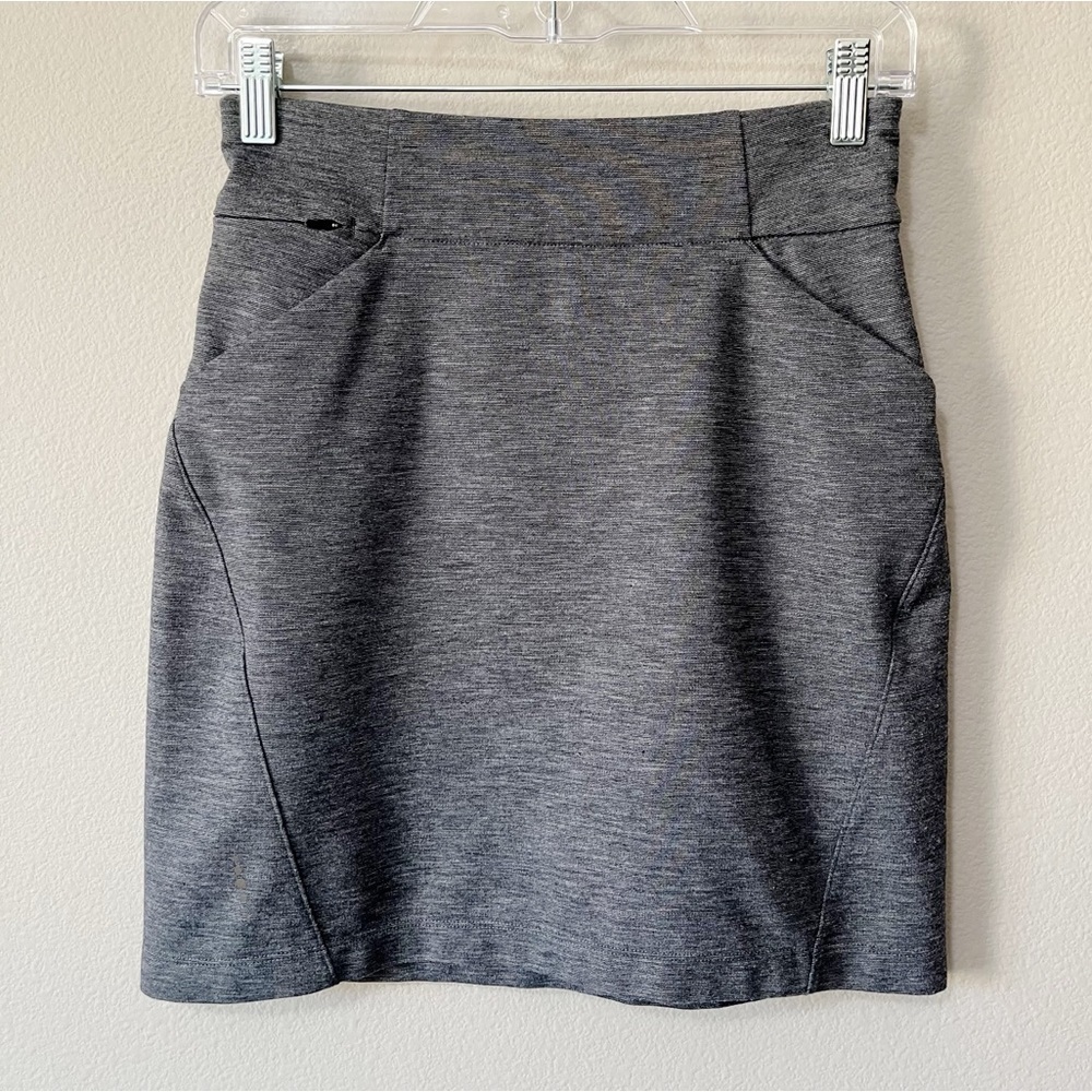 Title Nine She Leads Pull-On Skirt Heathered Gray Size XS Outdoor Athleisure